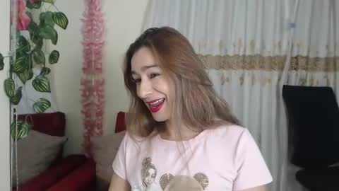 Dalila online show from February 2025 12:38:02 PM