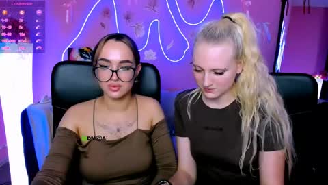 Snapshot of madam_ulis chatting on April 2026 02:15:02 PM Ulis online show from April 2026 02:15:02 PM