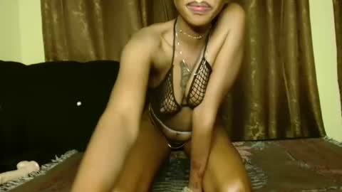 Snapshot of madamcoco chatting on January 2025 01:53:02 PM queency online show from January 2025 01:53:02 PM