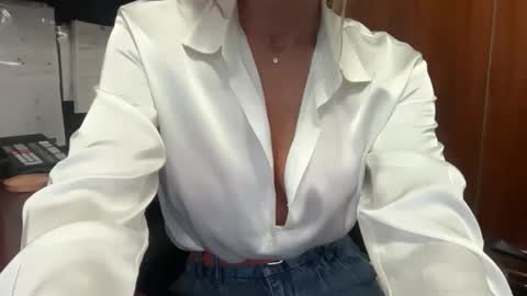 madame_andi online show from May 2026 12:12:02 PM