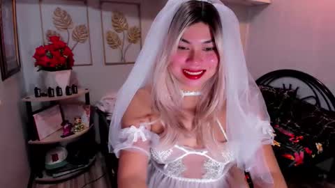 Snapshot of madame_ivy chatting on October 2025 10:19:02 AM Ivy online show from October 2025 10:19:02 AM