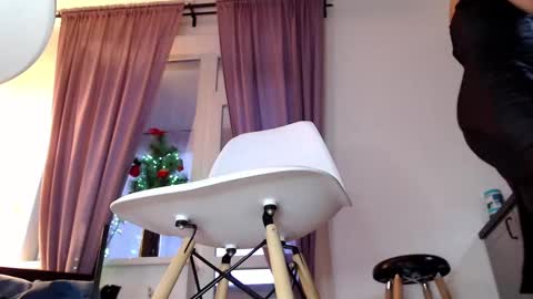 Snapshot of madamekatrina chatting on December 2024 06:48:01 AM madamekatrina online show from December 2024 06:48:01 AM