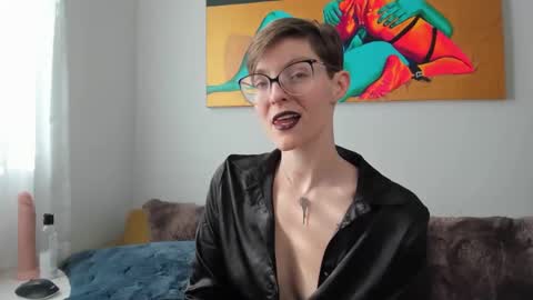 Snapshot of madammezusa chatting on January 2025 08:54:01 PM Madam Mezusa online show from January 2025 08:54:01 PM