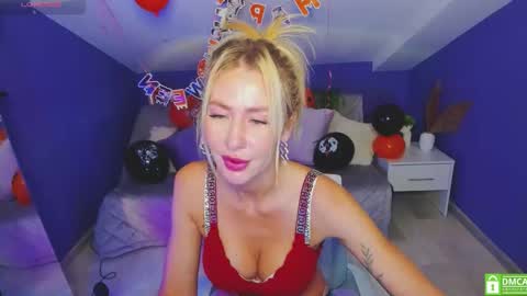 Evelyn online show from October 2025 06:56:02 AM