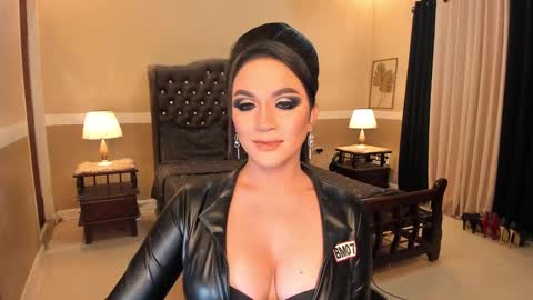 Alison Kloss online show from March 2025 03:17:01 AM