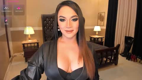 Alison Kloss online show from September 2025 12:12:01 AM