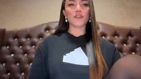 Alison Kloss online show from February 2026 01:58:01 AM