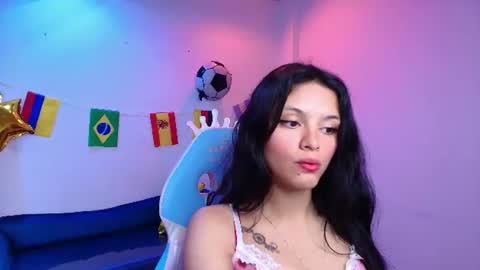Snapshot of maddie_t18 chatting on June 2026 11:18:02 AM maddie_t18 online show from June 2026 11:18:02 AM