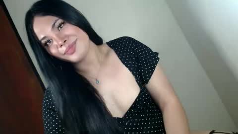 Im ZY DONT FORGET TO FOLLOW ME - online show from April 2026 11:04:01 PM