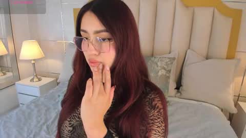 Snapshot of maddieparker chatting on November 2025 08:35:02 PM online show from November 2025 08:35:02 PM