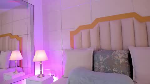 Snapshot of maddieparker chatting on December 2025 06:56:01 PM online show from December 2025 06:56:01 PM