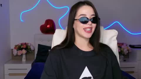 Snapshot of maddieperezz chatting on June 2026 03:55:02 PM maddieperezz online show from June 2026 03:55:02 PM