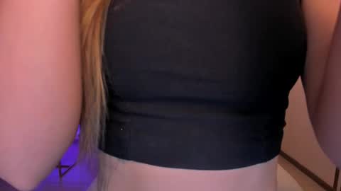 Snapshot of maddisontaylor chatting on November 2025 07:57:02 PM Maddison online show from November 2025 07:57:02 PM