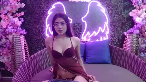 Snapshot of maddy_kind chatting on July 2026 03:54:01 AM maddy_kind online show from July 2026 03:54:01 AM
