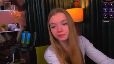 Snapshot of maddy_moah chatting on April 2026 04:57:02 AM maddy moah online show from April 2026 04:57:02 AM