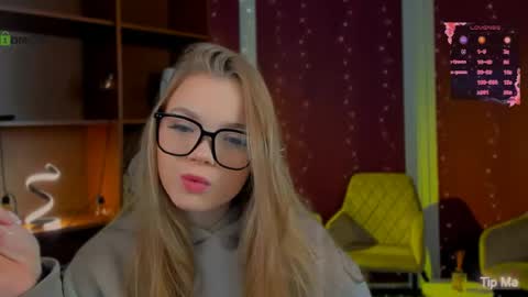 Snapshot of maddy_moah chatting on April 2026 05:54:02 AM maddy moah online show from April 2026 05:54:02 AM