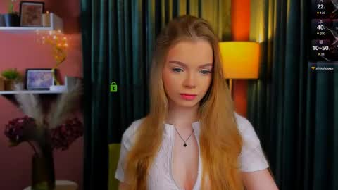 Snapshot of maddy_moah chatting on May 2026 05:01:02 AM maddy moah online show from May 2026 05:01:02 AM