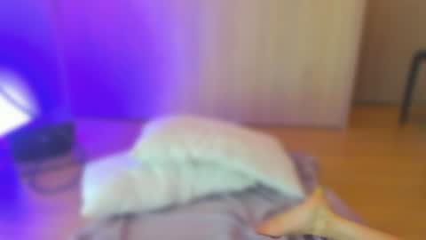 Snapshot of maddy_starlight chatting on December 2024 04:21:01 AM Maddy online show from December 2024 04:21:01 AM