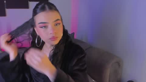 Snapshot of maddy_walker chatting on December 2024 12:32:02 AM Maddy online show from December 2024 12:32:02 AM