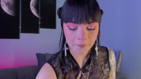 Snapshot of maddy_walker chatting on January 2025 09:01:02 PM Maddy online show from January 2025 09:01:02 PM