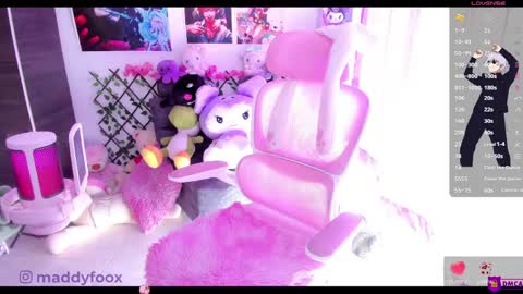 Snapshot of maddyfoox chatting on April 2026 03:06:01 PM Maddy Foox online show from April 2026 03:06:01 PM