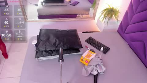 maddyjohnsonn online show from December 2025 03:45:02 AM