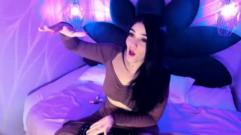 Snapshot of maddysexx_ chatting on June 2026 12:22:01 PM Maddy online show from June 2026 12:22:01 PM