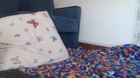 Julia online show from April 2026 07:17:02 AM