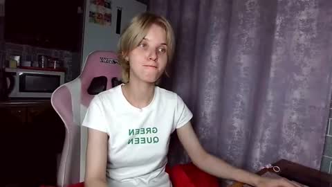 Snapshot of madelaines chatting on July 2026 06:32:02 PM madelaines online show from July 2026 06:32:02 PM