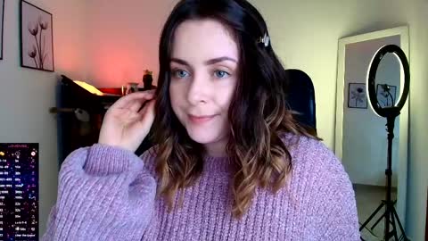 Snapshot of madelamee chatting on April 2026 08:50:01 PM madelamee online show from April 2026 08:50:01 PM