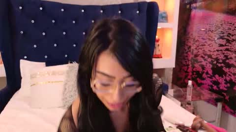 Snapshot of madele_hills chatting on April 2026 08:03:01 AM Madelene hills online show from April 2026 08:03:01 AM