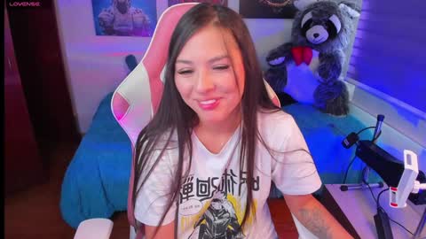 Snapshot of madeleine_shinobi chatting on January 2025 09:13:01 PM Emily Only Fans online show from January 2025 09:13:01 PM