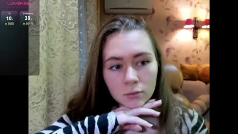 madeleinequincy online show from November 2025 09:06:01 PM