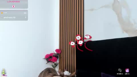 Madelin Clerk online show from December 2024 09:30:01 PM