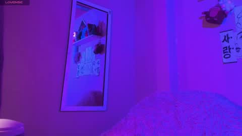 Madeline  online show from February 2025 02:03:02 AM