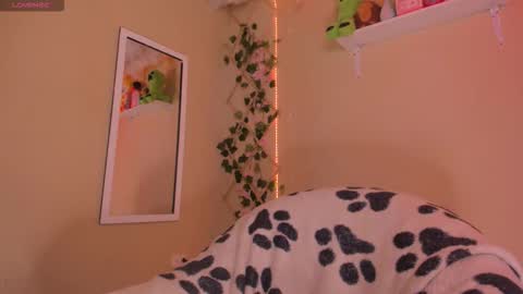 Madeline  online show from September 2025 02:37:02 AM