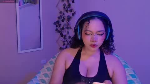 Madeline  online show from November 2025 04:14:02 AM