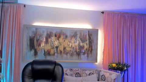 Snapshot of madelinefox_ chatting on February 2025 07:54:02 AM Madeline online show from February 2025 07:54:02 AM