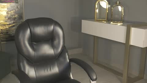 Madeline online show from February 2026 10:20:02 AM