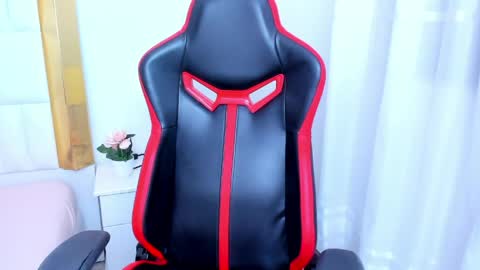 Snapshot of madelinejackson chatting on April 2026 01:05:02 AM Madeline online show from April 2026 01:05:02 AM