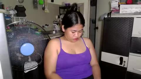 Snapshot of madelline2001 chatting on April 2026 05:49:01 AM madelline2001 online show from April 2026 05:49:01 AM