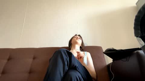 Snapshot of madelynsojourner chatting on May 2026 08:52:01 AM madelynsojourner online show from May 2026 08:52:01 AM