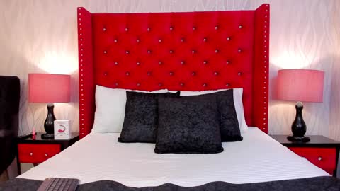 Madelyn Vancee online show from January 2025 02:18:01 PM