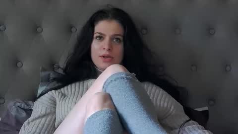 madelynvelure online show from November 2025 12:26:01 PM