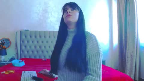 Snapshot of madelynvelure chatting on March 2026 08:32:02 AM madelynvelure online show from March 2026 08:32:02 AM