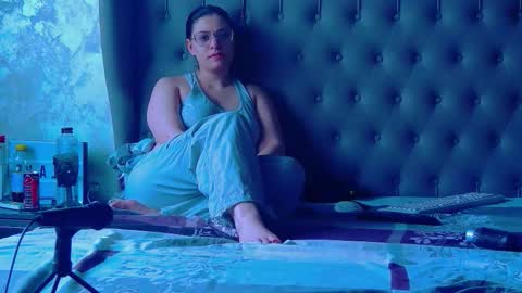 Snapshot of madelynvelure chatting on March 2026 07:36:02 AM madelynvelure online show from March 2026 07:36:02 AM