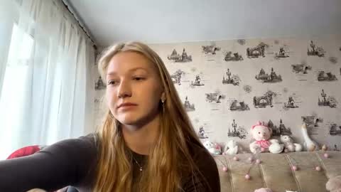 Becky  online show from March 2026 07:49:02 AM