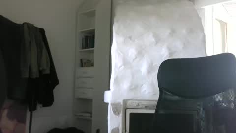 madio1187940 online show from September 2025 01:56:01 PM