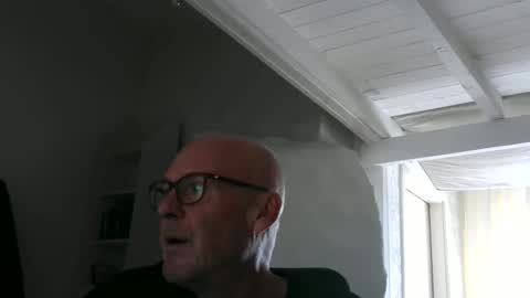 madio1187940 online show from September 2025 12:08:02 PM