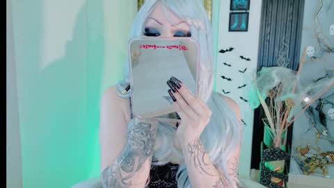 Snapshot of madison_jacksonn chatting on April 2026 07:22:01 PM madison_jacksonn online show from April 2026 07:22:01 PM